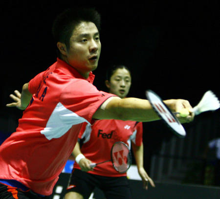 极推动与各 极推动与各