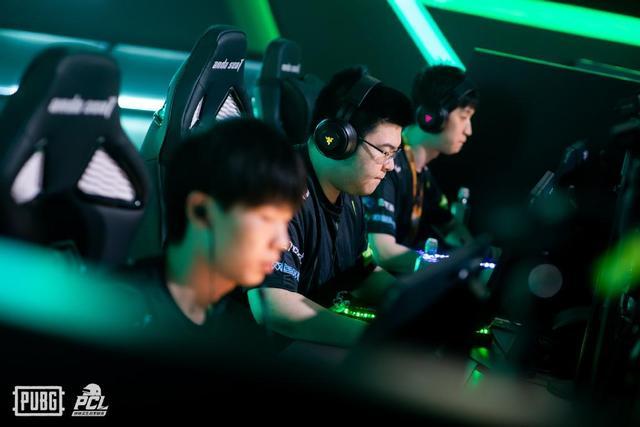 力大在于球 力大在于球