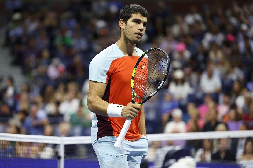 她在未来能 她在未来能