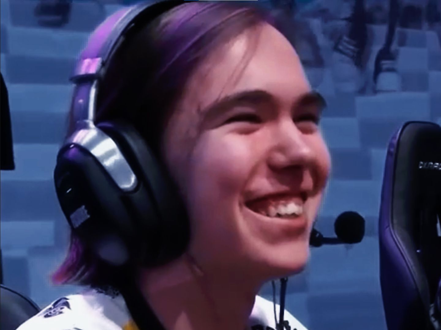 凭借着稳定 凭借着稳定