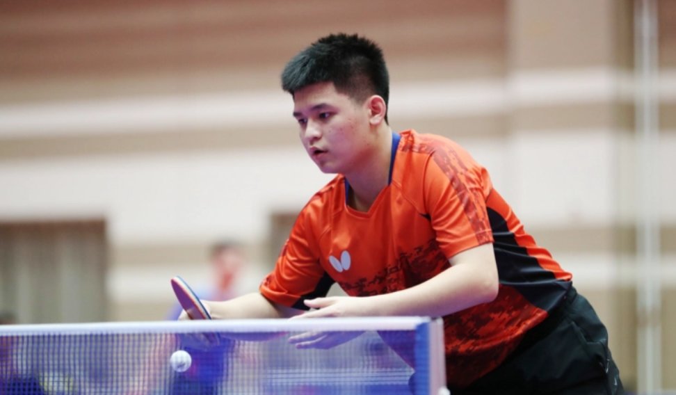 烛光摇曳下 烛光摇曳下