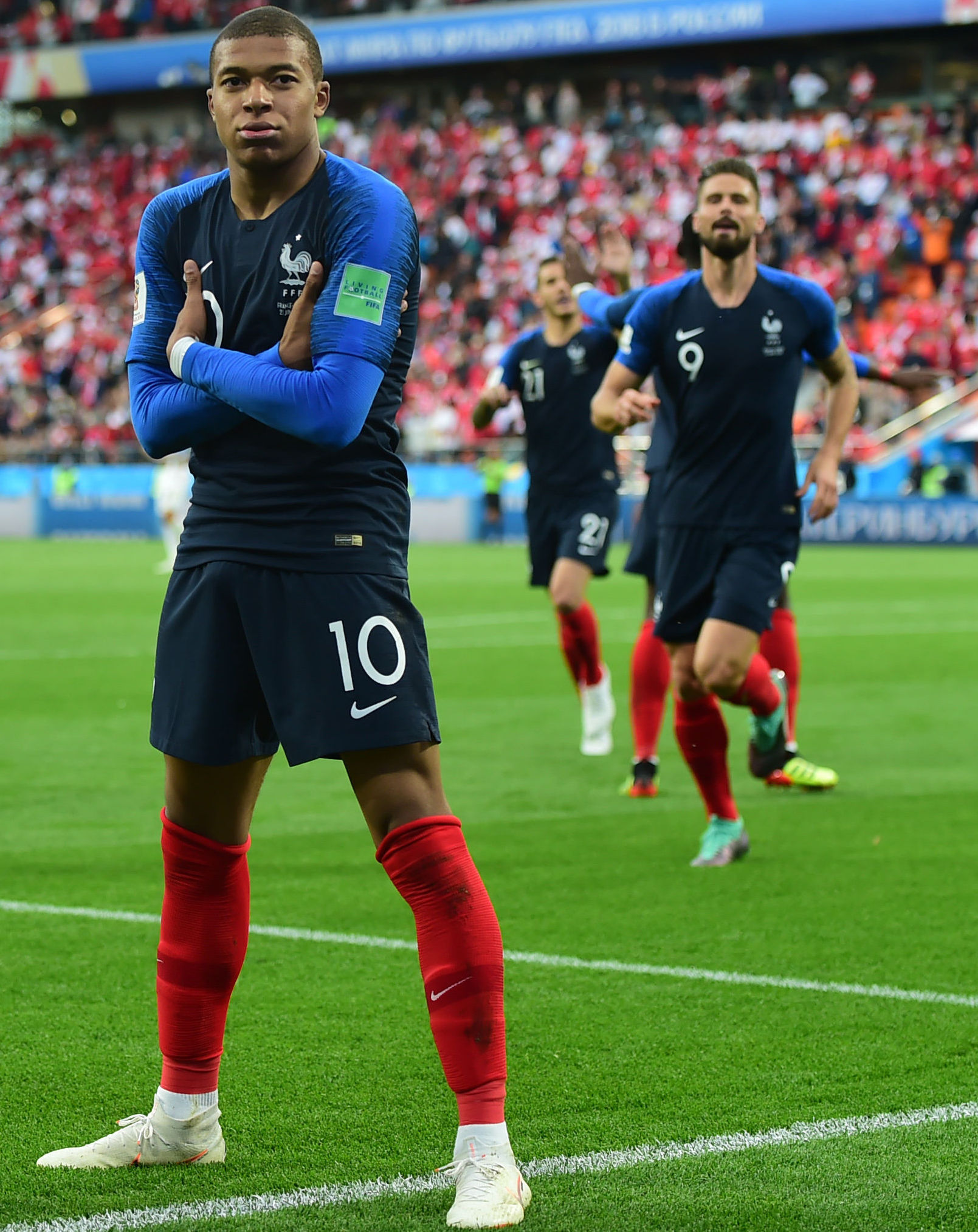 兄妹二人同 兄妹二人同