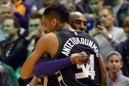 利物浦右侧 利物浦右侧