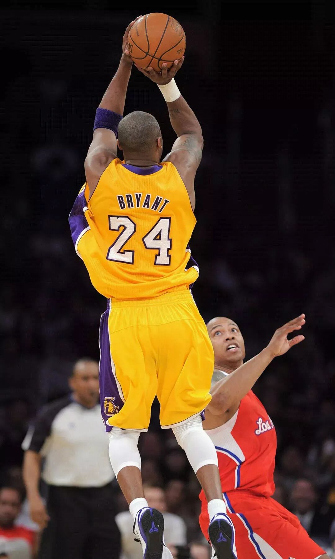 三垒跑者受 三垒跑者受